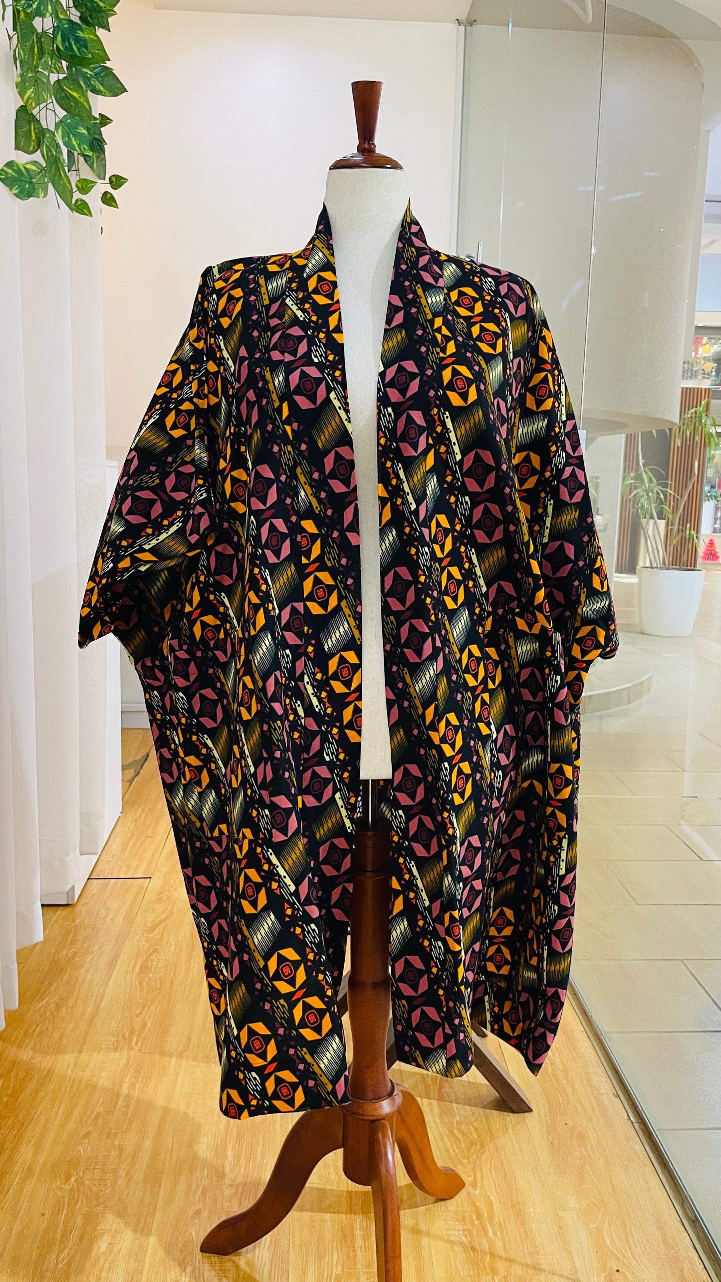 Lenkara - African print and lace Kimono Short
