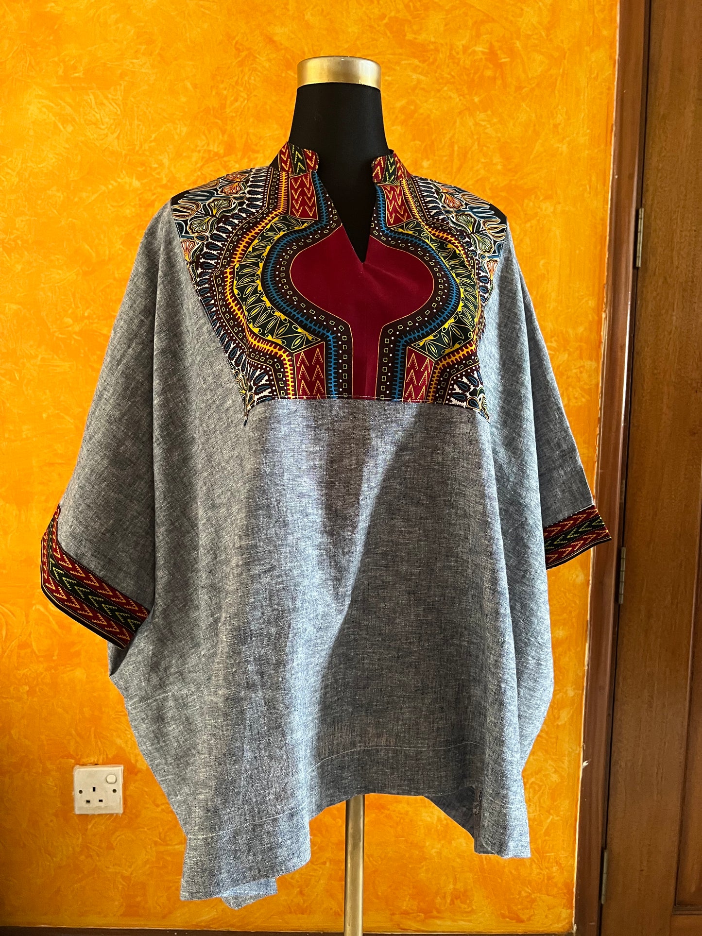 Ola - Linen and African print top