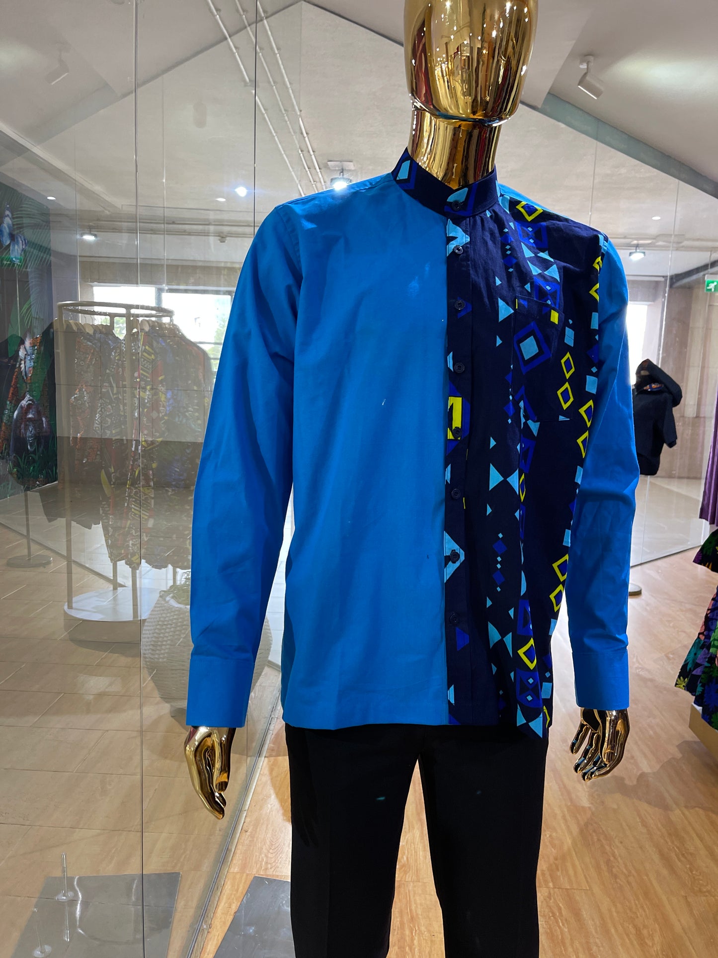 Dilli - Linen and African print shirt